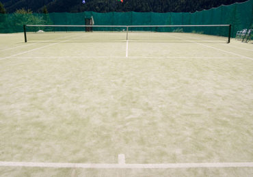 l'expertise de Service Tennis Expert en Entretien court de tennis en béton poreux à Nice est primordiale.