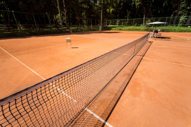 Construction d'un terrain de tennis à Toulon