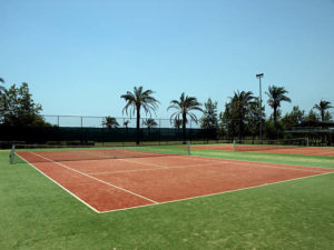 Construction d'un court de tennis à Nice